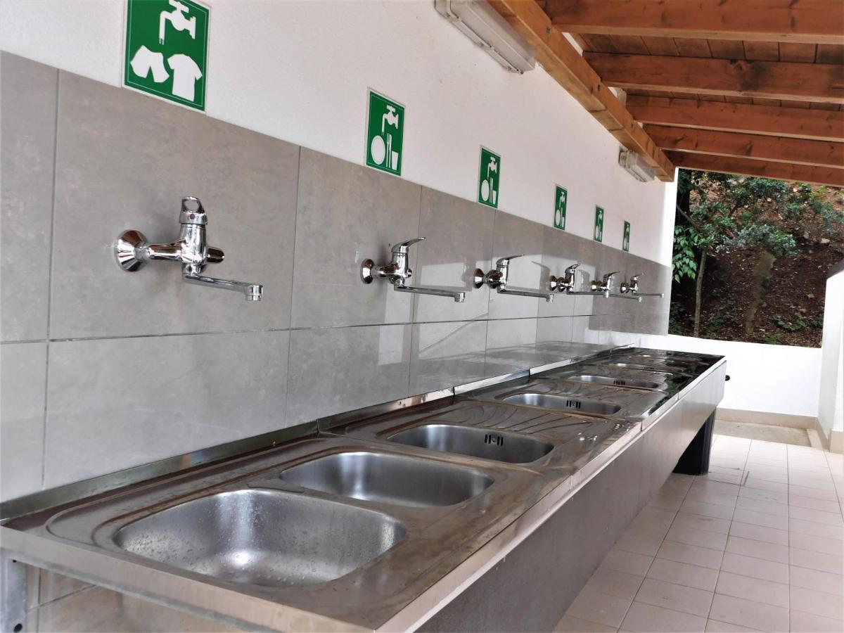 Eco Glamping- Fkk Nudist Camping Solaris โปเรช ภายนอก รูปภาพ