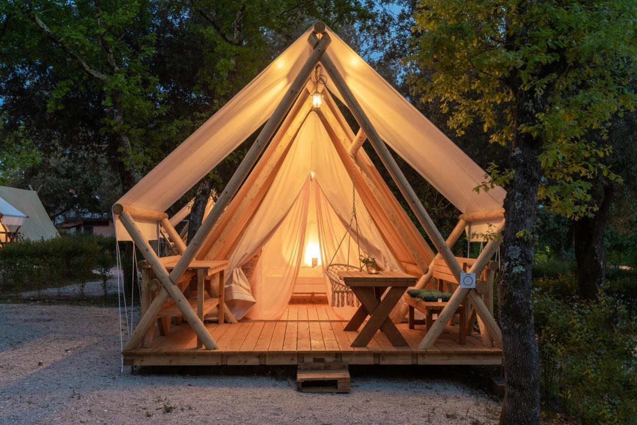 Eco Glamping- Fkk Nudist Camping Solaris โปเรช ภายนอก รูปภาพ