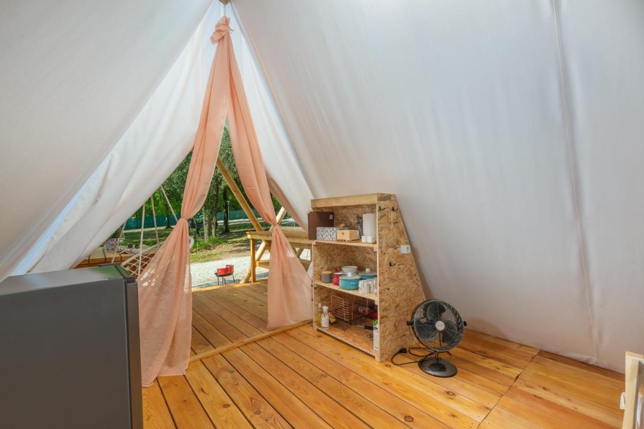 Eco Glamping- Fkk Nudist Camping Solaris โปเรช ภายนอก รูปภาพ