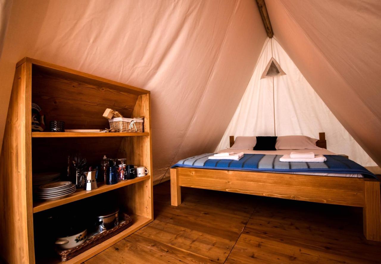 Eco Glamping- Fkk Nudist Camping Solaris โปเรช ภายนอก รูปภาพ
