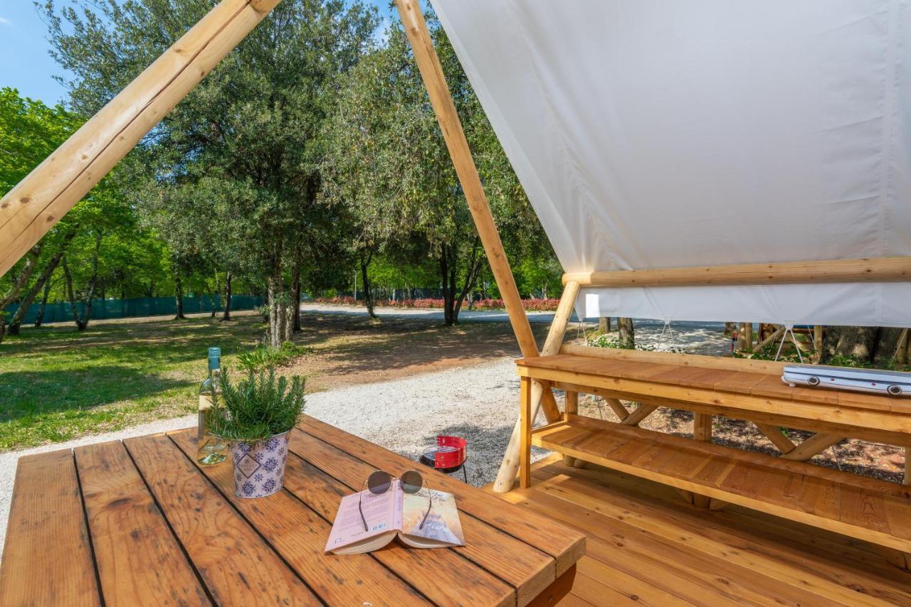 Eco Glamping- Fkk Nudist Camping Solaris โปเรช ภายนอก รูปภาพ